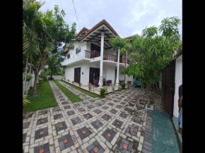 Room in BB - Ja-Elas French Touch entire villa, Negombo